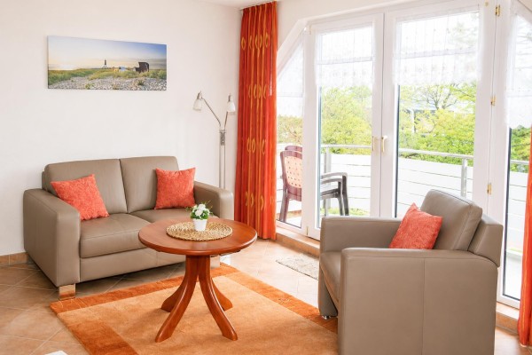 Haus Dünenglück, Dünenweg 23, Whg.23, 1.OG Teil- Seesicht