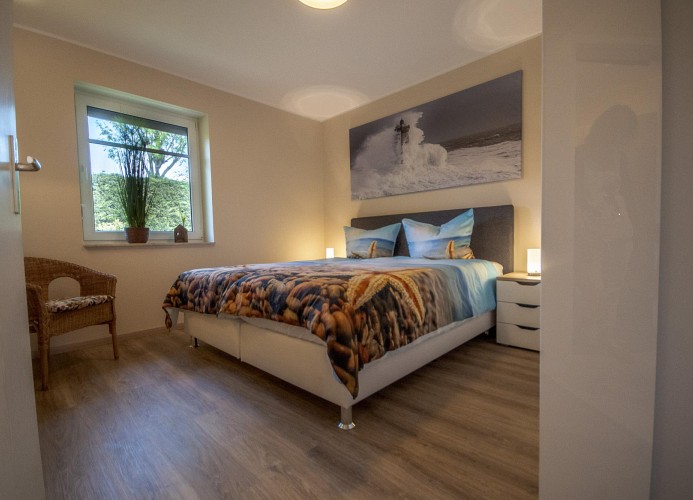 Hund und Meer, Hannoversche Straße 17 EG, 27476 Cuxhaven- Sahlenburg, Schlafzimmer ansicht 1
