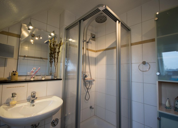 Meer und mehr, Butendieksweg 90c, 27476 Cuxhaven Sahlenburg, Badezimmer ansicht 