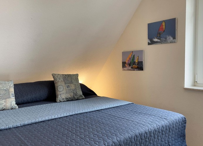 Ebbe und Flut, Hannoversche Straße 17 OG, 27476 Cuxhaven- Sahlenburg, Schlafzimmer (1)