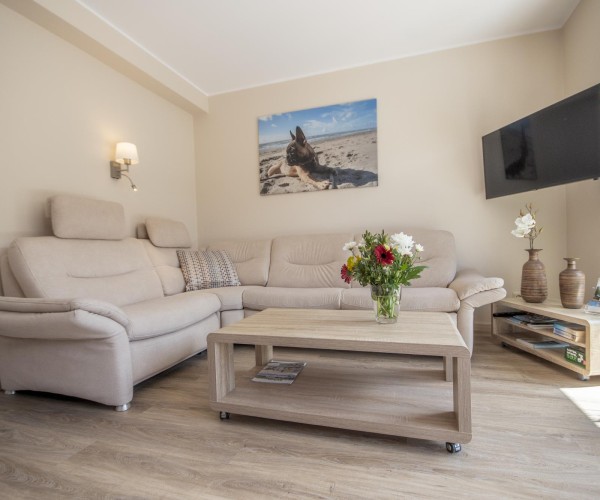 Hund und Meer, Hannoversche Straße 17 EG, 27476 Cuxhaven- Sahlenburg,Wohnzimmer ansicht 1