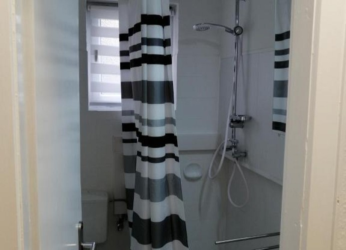 FEWO Kliff Watt Nr. 4, Hamburgerstr. 30, 27476 Cuxhaven Sahlenburg, Badezimmer 